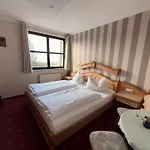 Отель Burgenblick