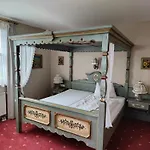 Отель Burgenblick 3*