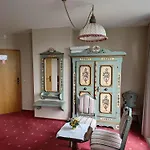 Отель Burgenblick 3*