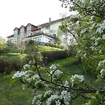 Burgenblick Отель
