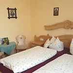Отель Burgenblick 3*