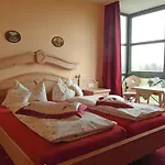 Burgenblick Отель