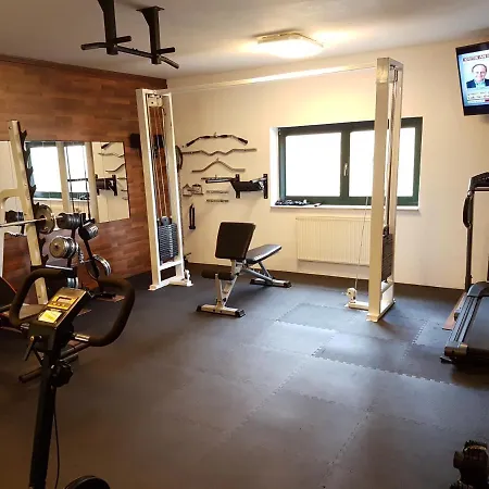 Burgenblick Garni & Tagungshotel מלון 3*