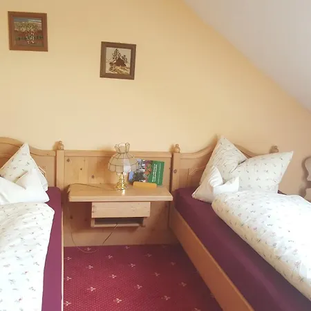 Landhotel Burgenblick 3*