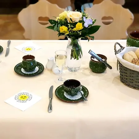 Burgenblick Garni & Tagungshotel
