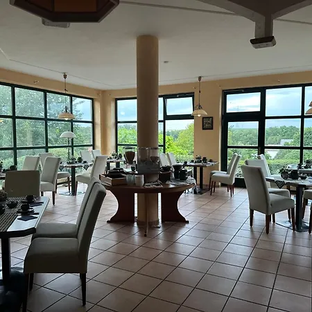 Landhotel Burgenblick Ξενοδοχείο 3*