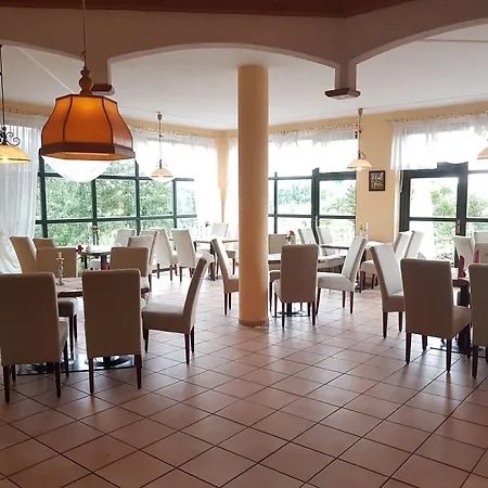 Landhotel Burgenblick Ξενοδοχείο