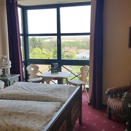 Landhotel Burgenblick