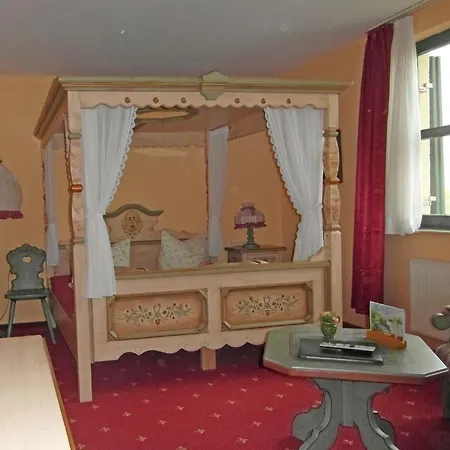 Landhotel Burgenblick Ξενοδοχείο