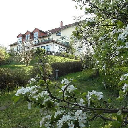 Landhotel Burgenblick 3*